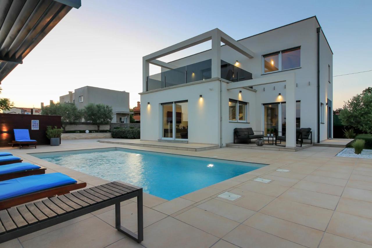 Modern Villa Nerina With Private Pool Near Пула Экстерьер фото