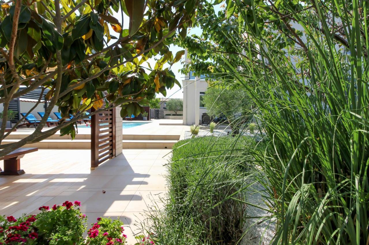 Modern Villa Nerina With Private Pool Near Пула Экстерьер фото
