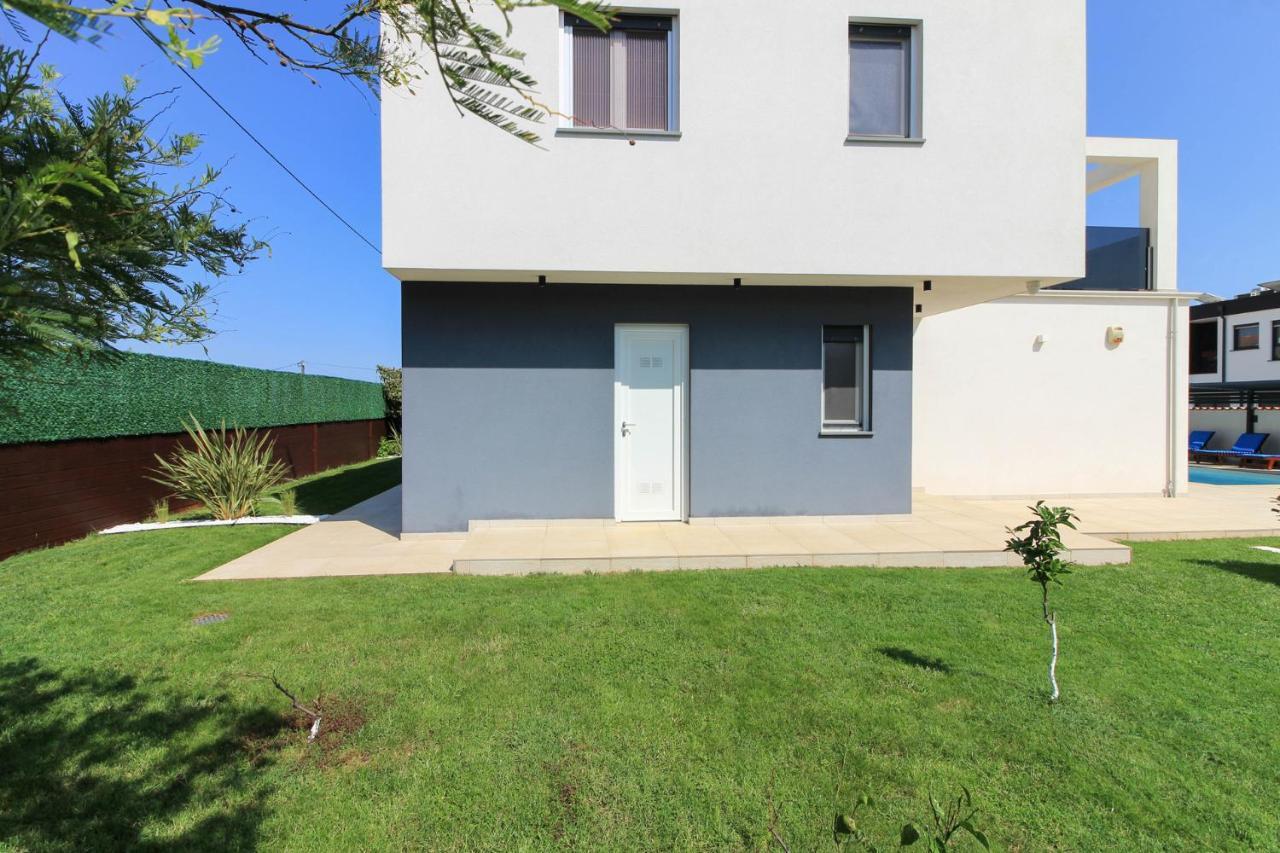 Modern Villa Nerina With Private Pool Near Пула Экстерьер фото