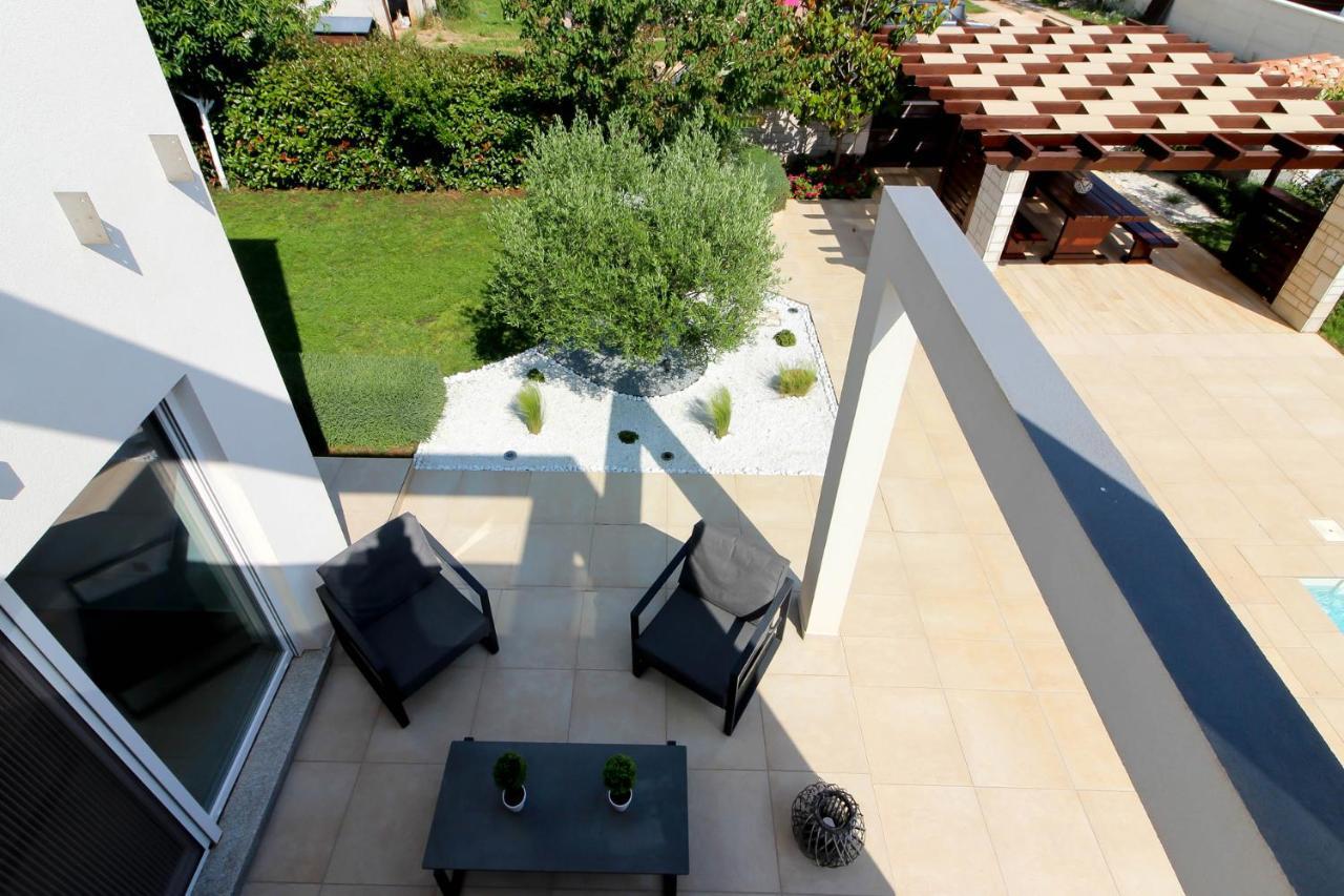 Modern Villa Nerina With Private Pool Near Пула Экстерьер фото