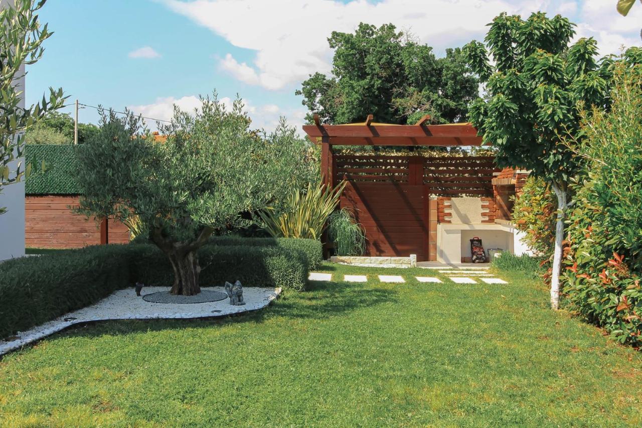Modern Villa Nerina With Private Pool Near Пула Экстерьер фото